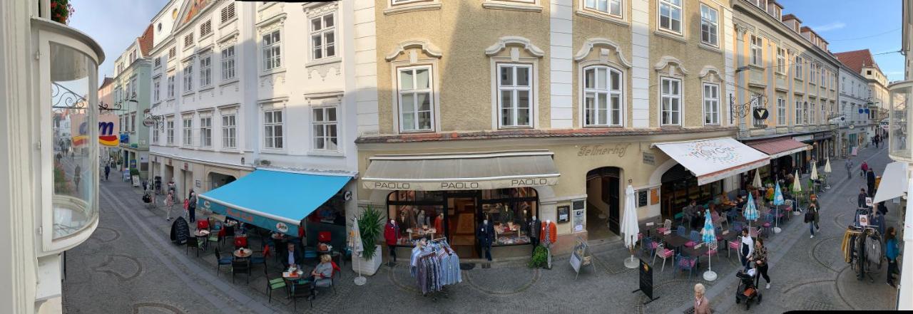Penthouse Maxfux Direkt In Der Fussgaengerzone 130M2 Apartment Krems an der Donau Bagian luar foto